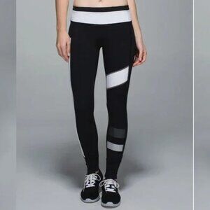 - Lululemon reflective running leggings, white stripes GUC size 6, 93 cm 3…